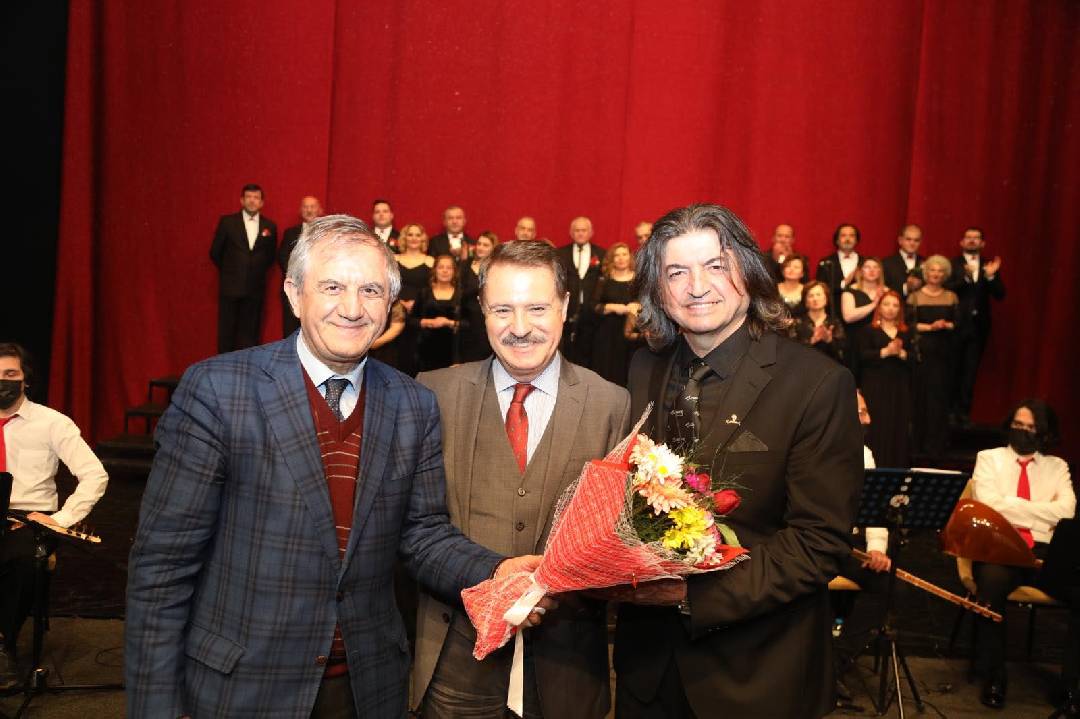 Atakum Belediyesi Türk Halk Müziği Korosu’ndan muhteşem konser